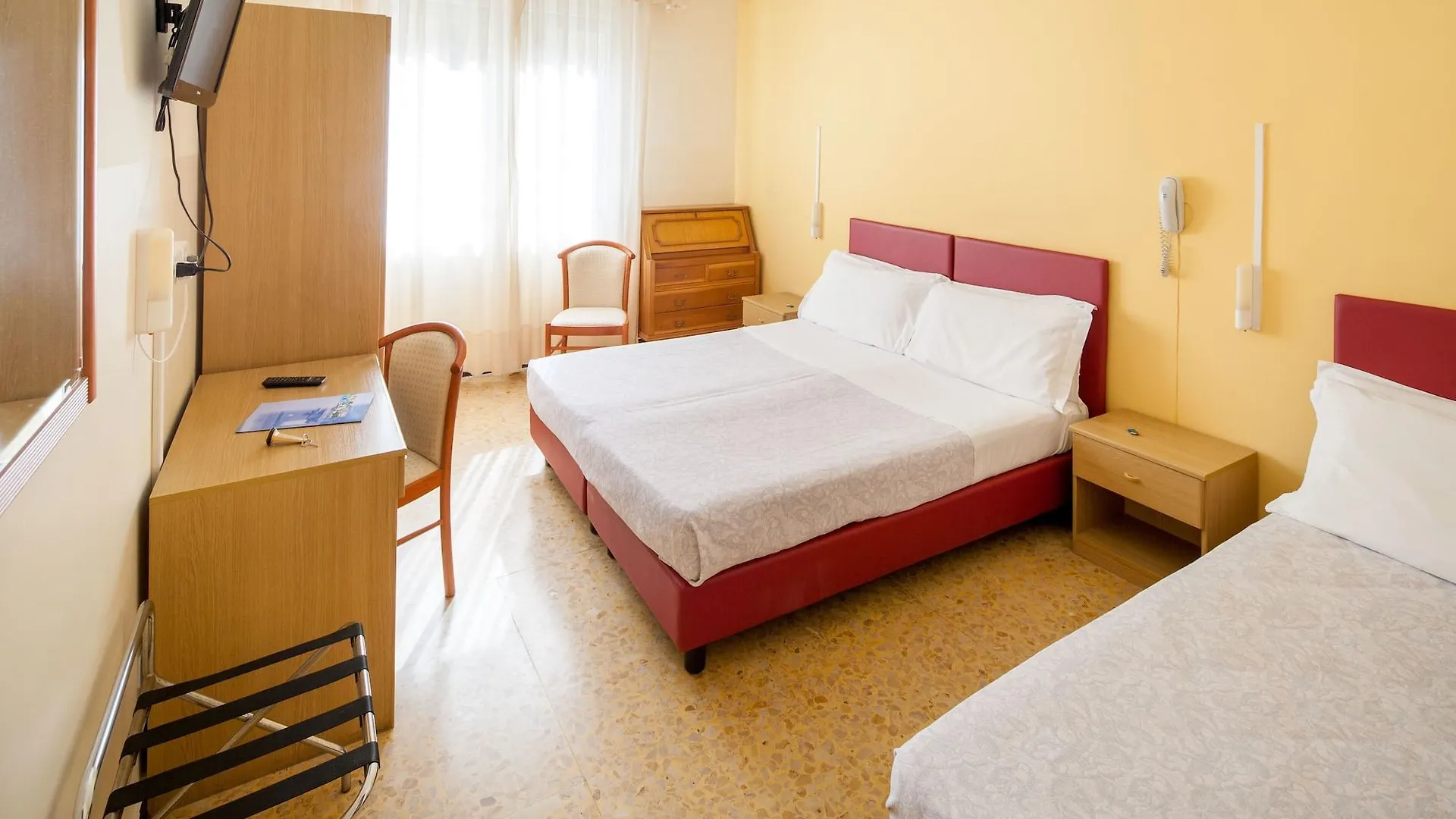 Hotel Curtis Centrale Alassio 3*,