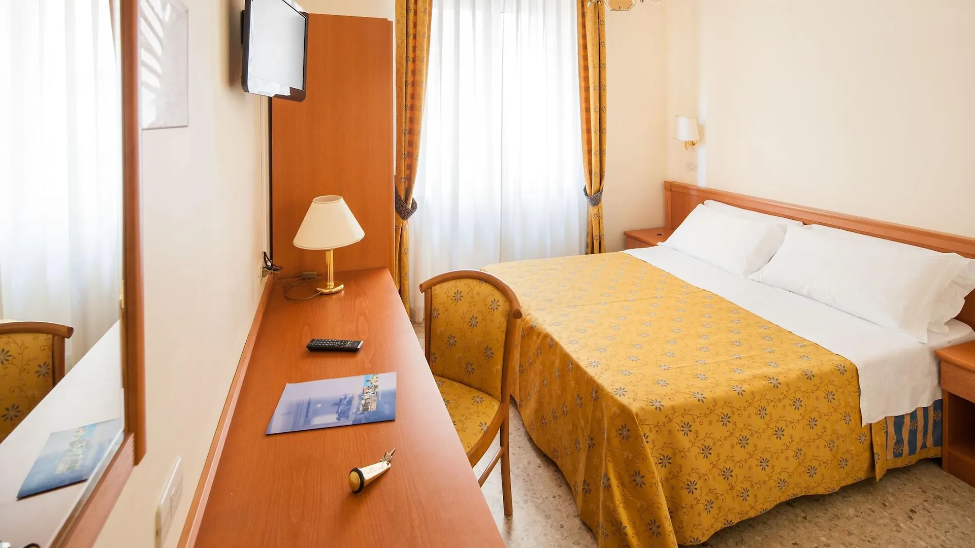***  Hotel Curtis Centrale Alassio Italy