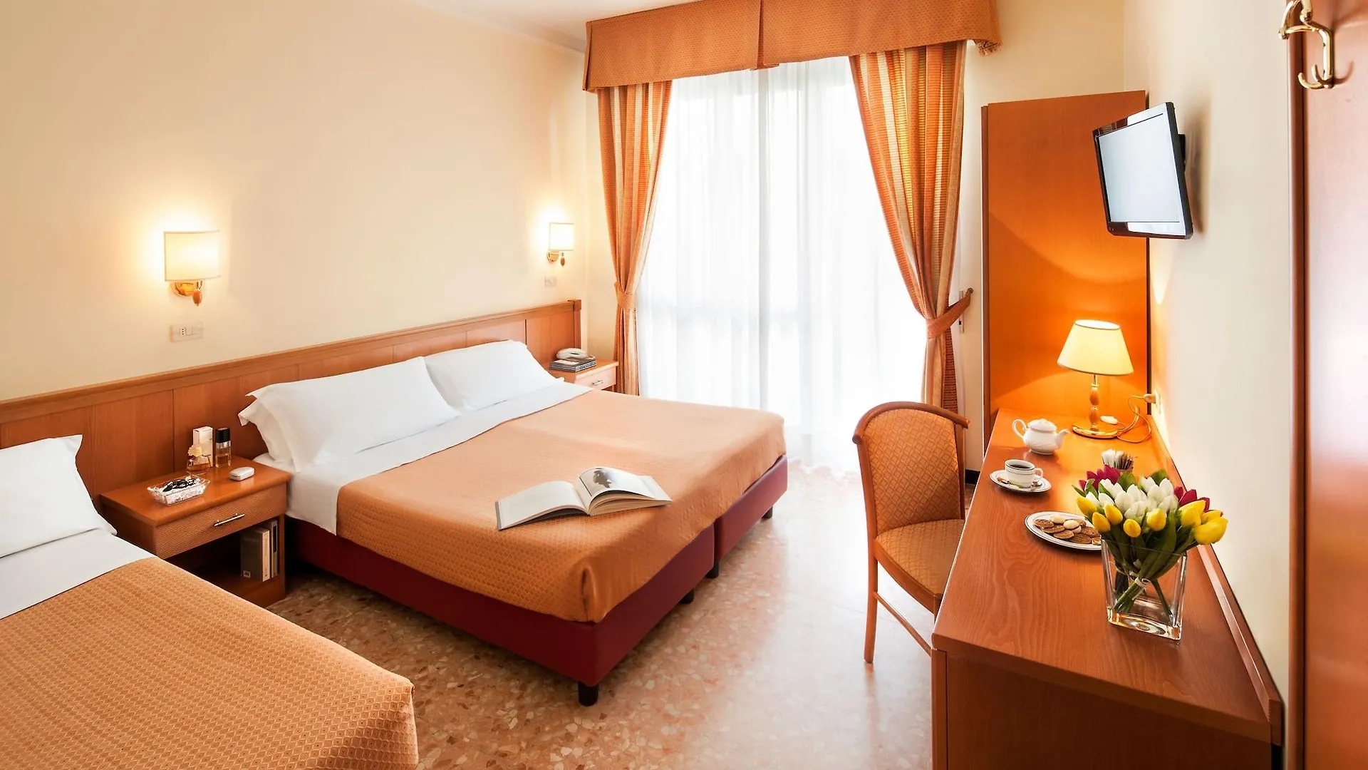 Hotel Curtis Centrale Alassio 3*,