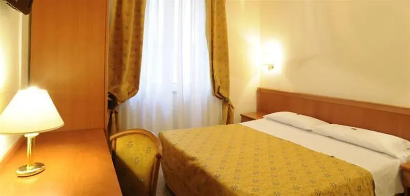 Hotel Curtis Centrale Alassio 3*,